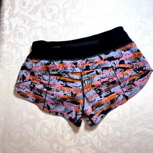 Lululemon Run Time Shorts II Inversion Multi Black Size 2